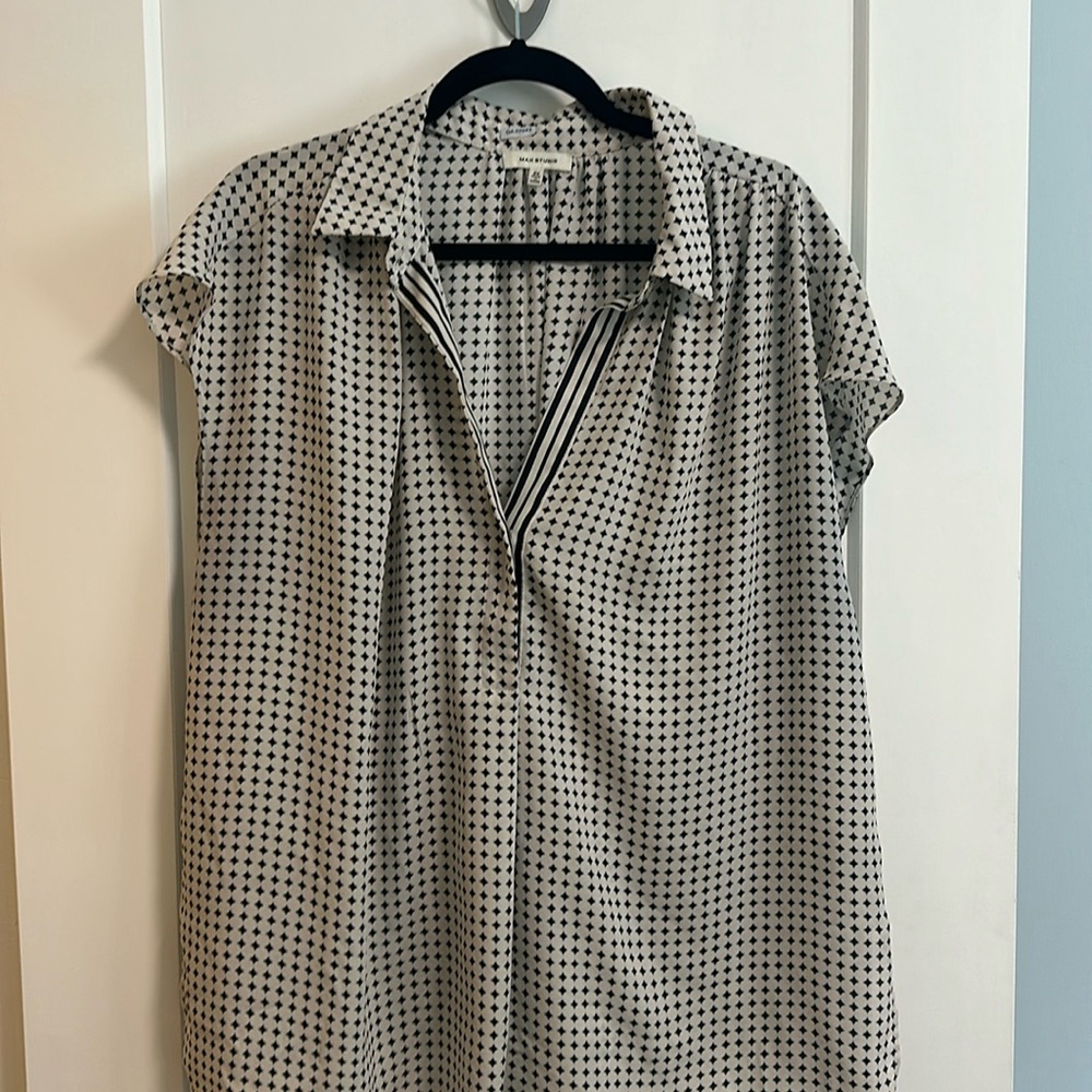 Chic patterned black and cream blouse